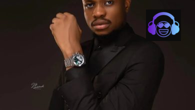 Akintayo Akinwande – Party Vibes